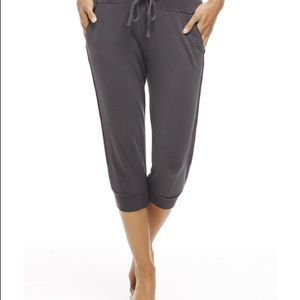 Fabletics jigger Capri