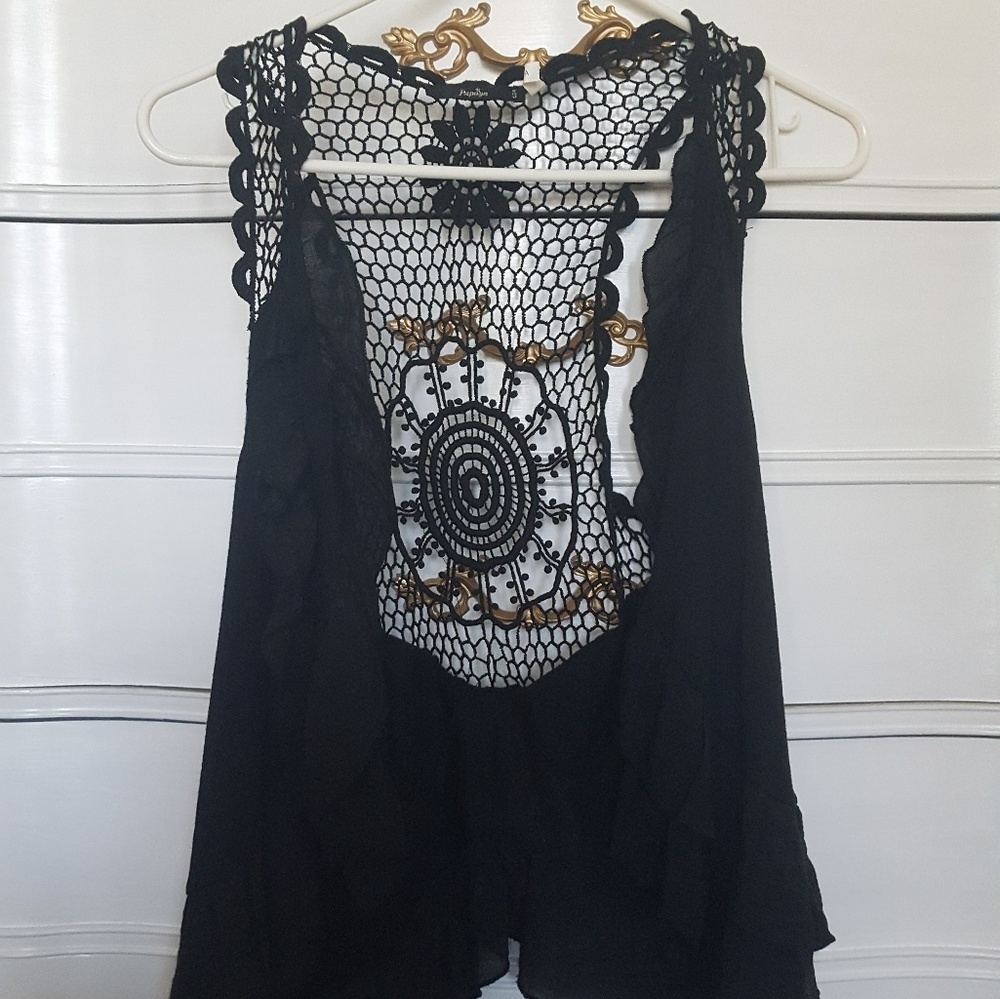 Black flowy fest