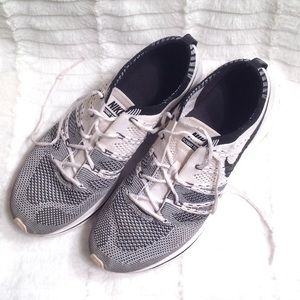 Nike Flyknit Trainer shoes