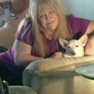 Meet your Posher, Candice