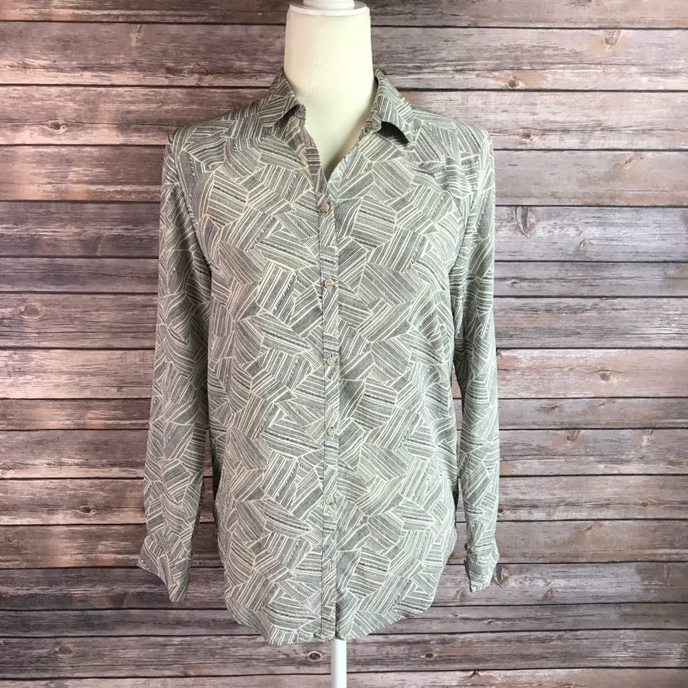 Bella Luxx Geometric Silk Button Down