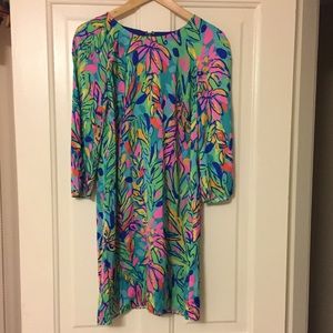 Size 6 Lilly Pulitzer Carol Shift in Hot Spot