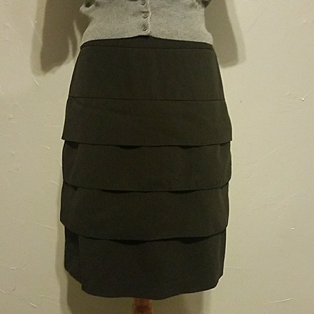Black Layer Skirt - Picture 3 of 7