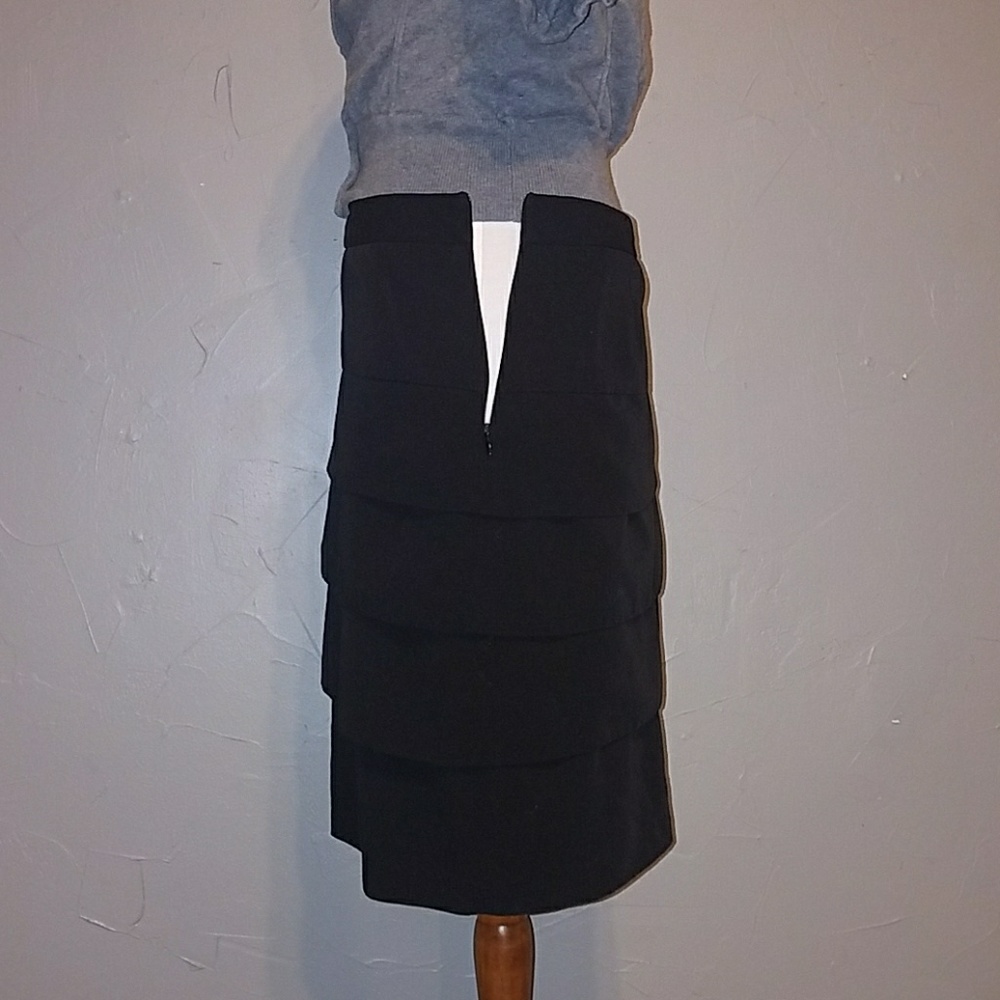 Black Layer Skirt - Picture 5 of 7
