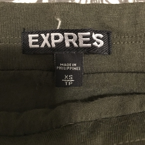 Express asymmetrical layer skirt - Picture 3 of 3