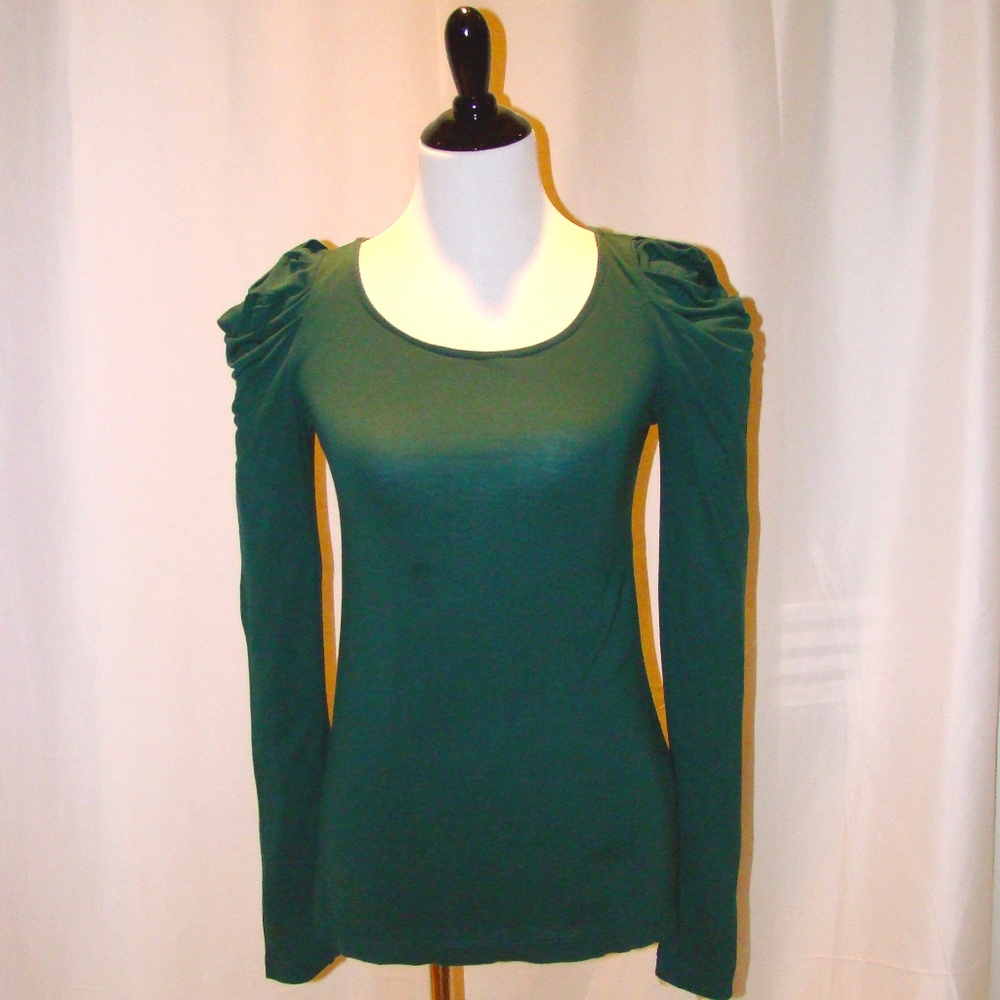 Scoop Neck Ruched Shoulder Long-Sleeve Top