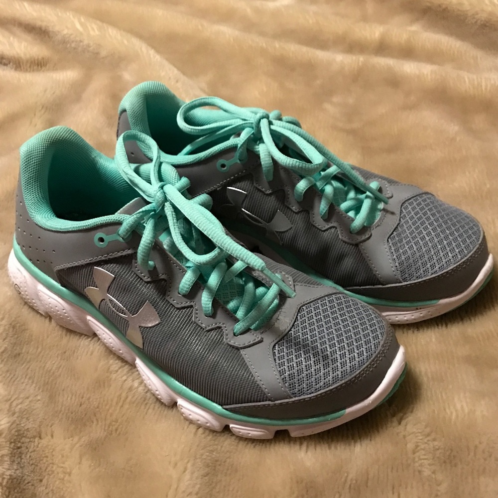 Under Armor Tennis Shoes