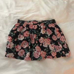 Rose printed skort