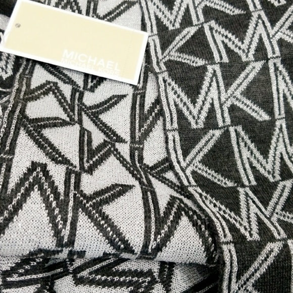 ((RESTOCK)) MICHAEL KORS METALLIC SCARF - Picture 4 of 4
