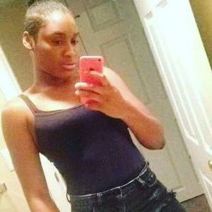 Meet your Posher, Briea