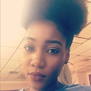 Meet your Posher, Rood