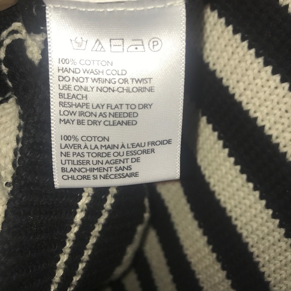 Urban Outfitters Sweater - Picture 4 of 7