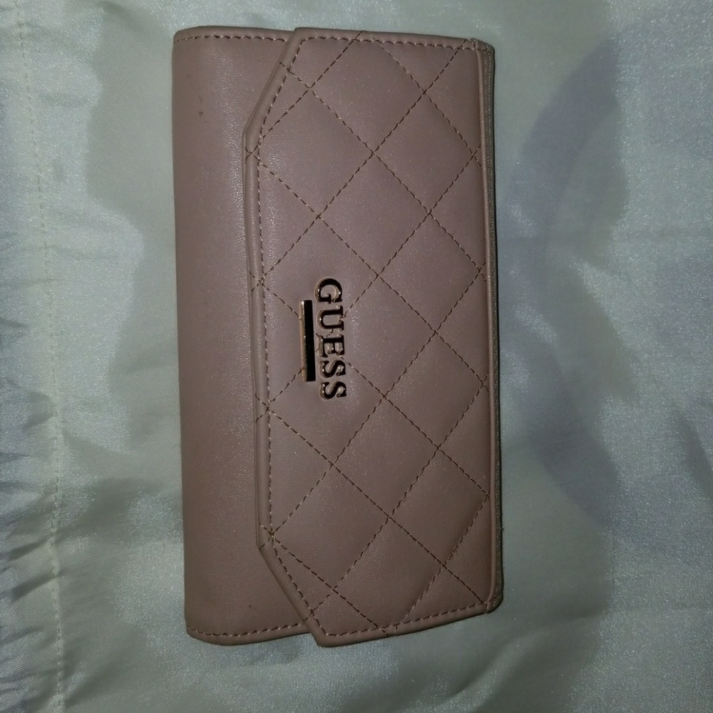 GUESS light pink wallet