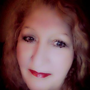 Meet your Posher, Janet