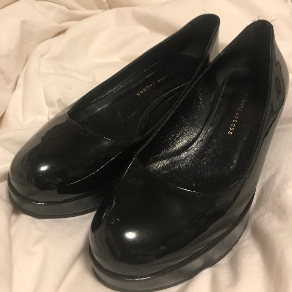 Marc by Marc Jacobs Black shiny platform shoe