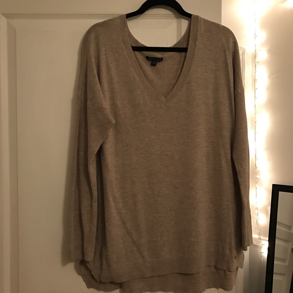 American Eagle beige sweater