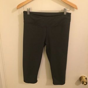 Fabletics Crop Leggings ⚡️SOLD ⚡️