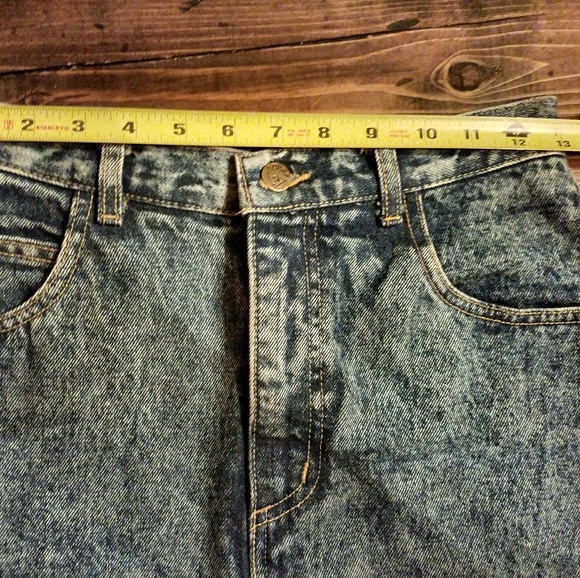 Guess Denim Skirt - Picture 3 of 5