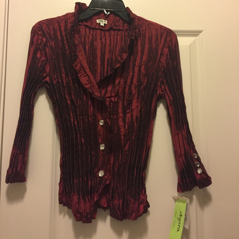 Agora Garnet shirt