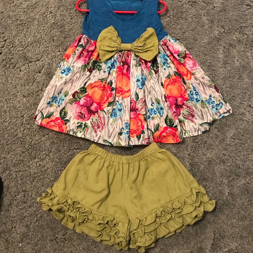 SOLD!!! Persnickety 3t floral bubble tunic/shorts