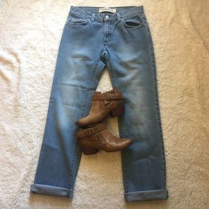 Gap straight leg light wash vintage mom jeans