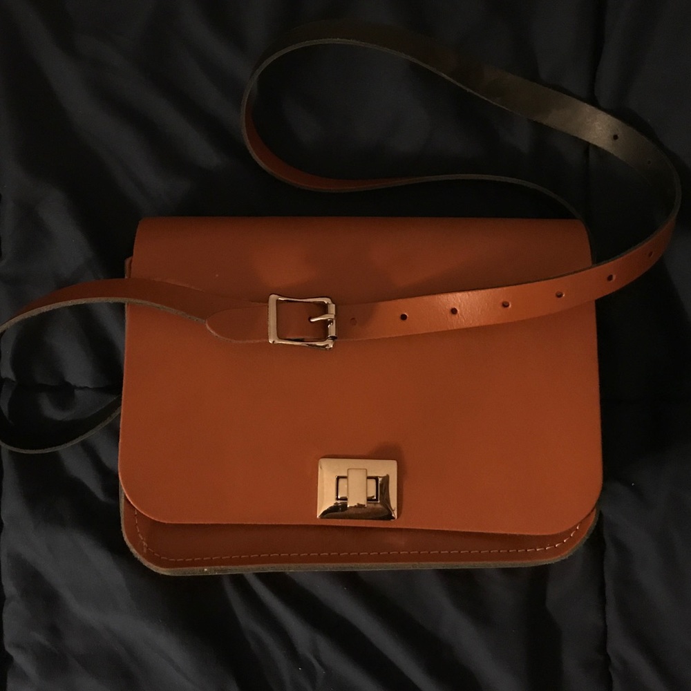 Chestnut the Leather Satchel Company