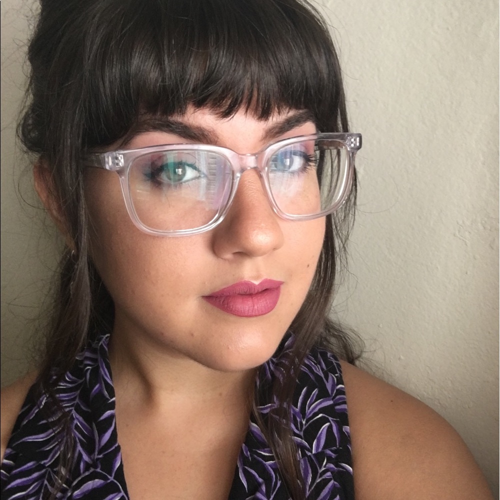Meet your Posher, Lyana