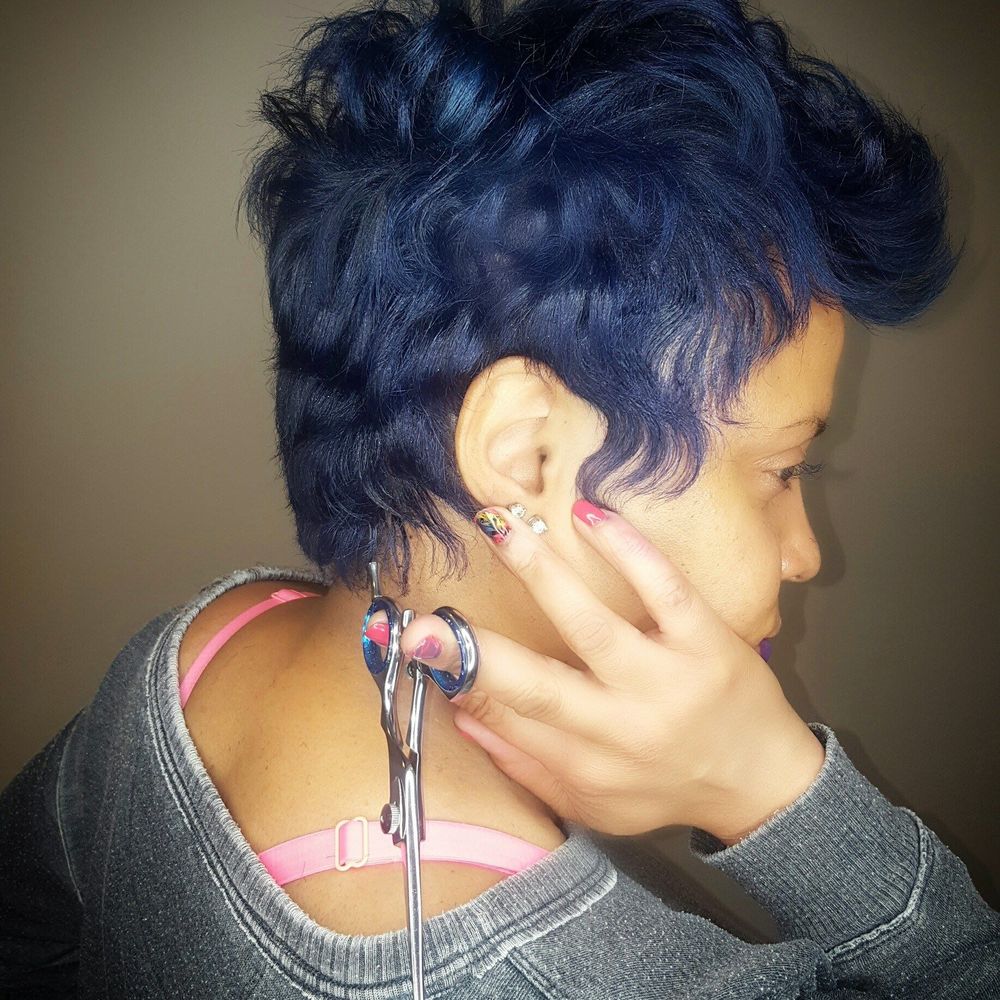 Meet your Posher, Denise