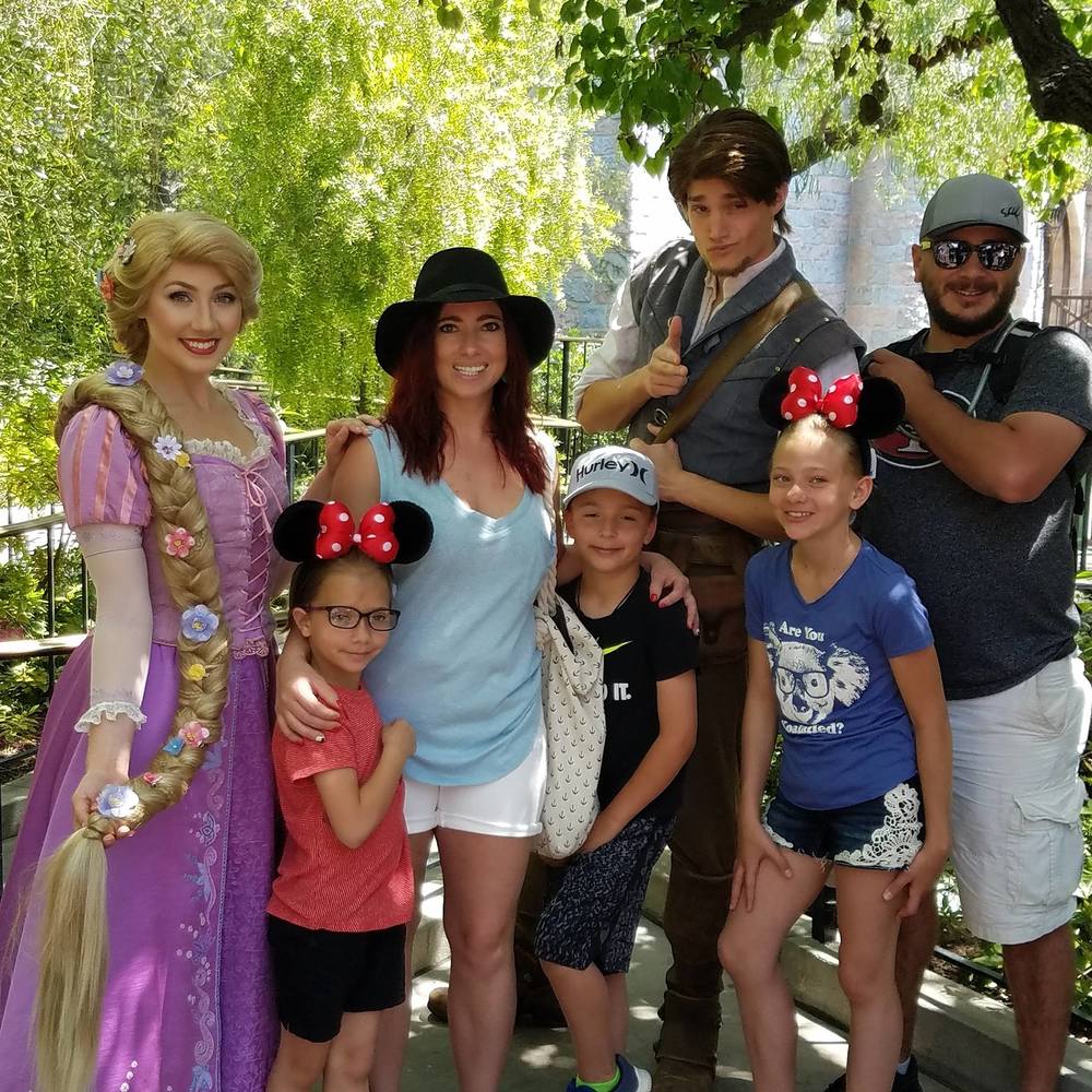 Meet your Posher, Stephanie