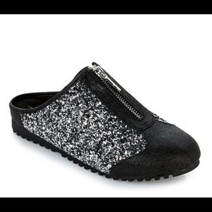 NIB JOAN BOYCE GLITTER SNEAKER