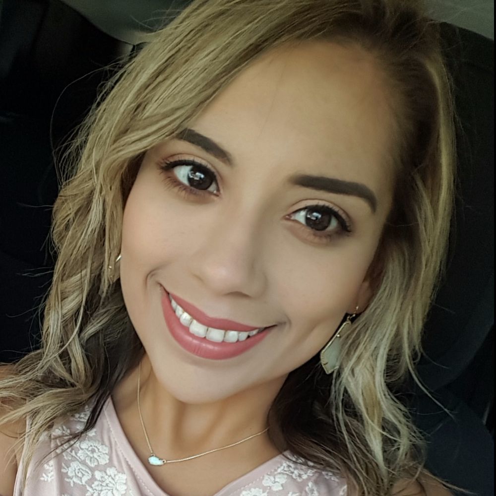 Meet your Posher, Desiree