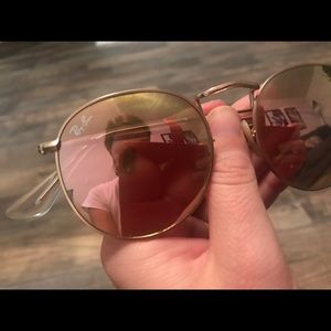 Authentic rose gold round ray bans