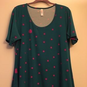 LuLaRoe Perfect tee size Medium