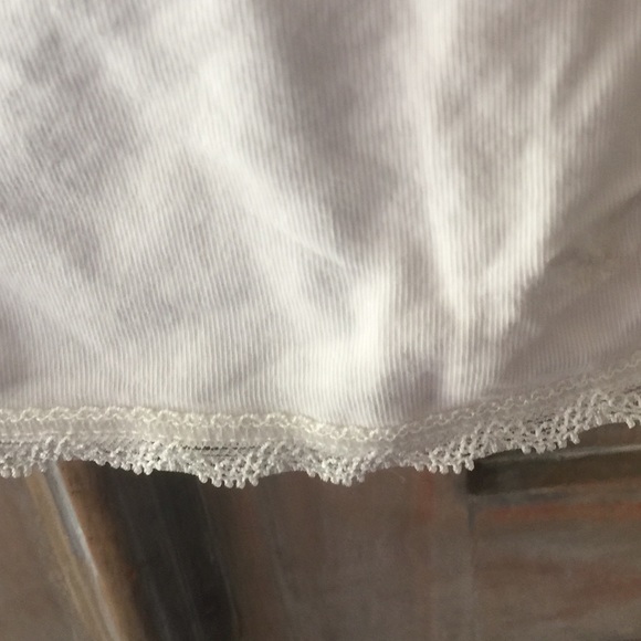 American Eagle top - Picture 2 of 8