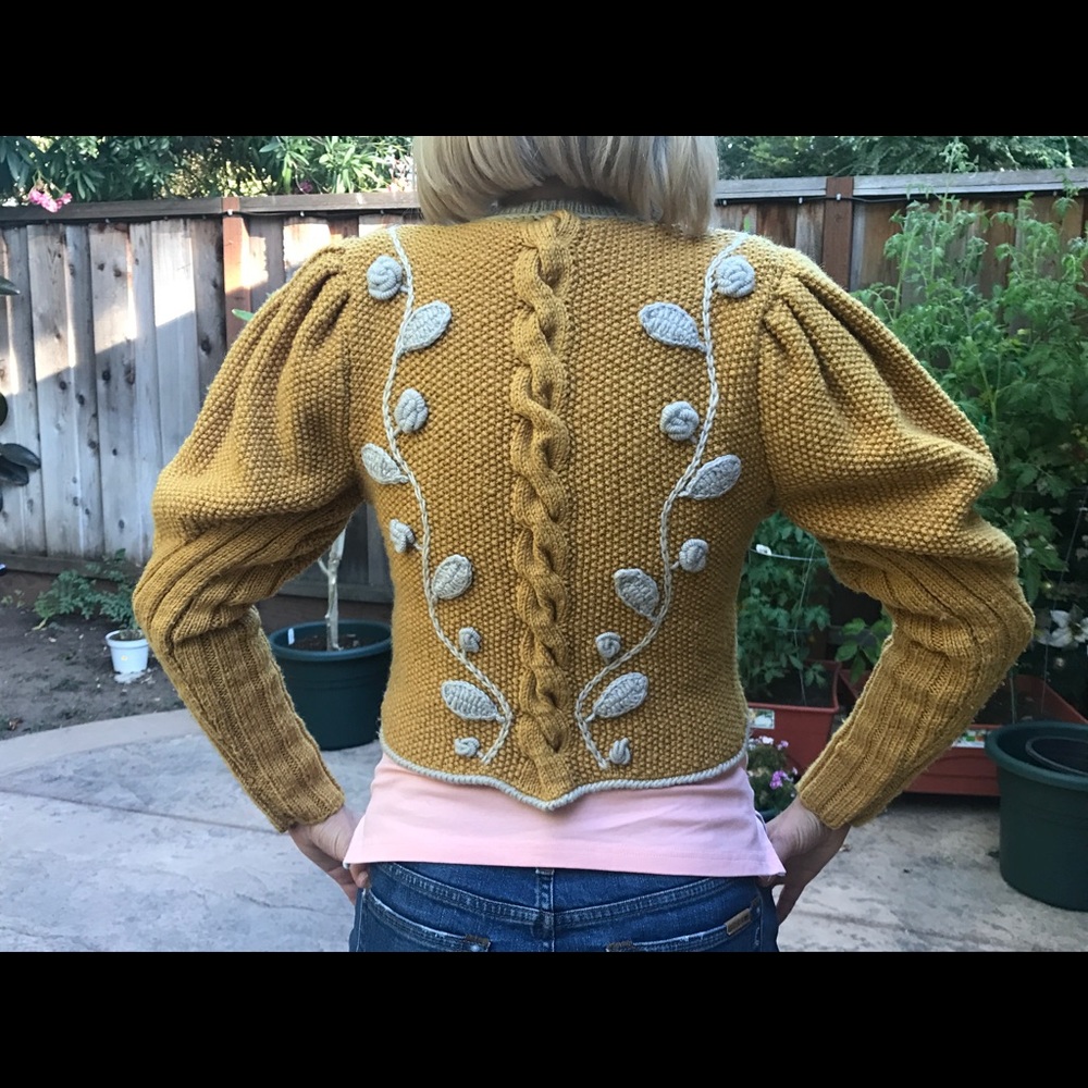 WOOL MUSTARD KNIT JACKET SIZE XS /S