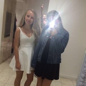 Meet your Posher, Ava