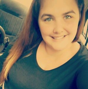 Meet your Posher, Carrie