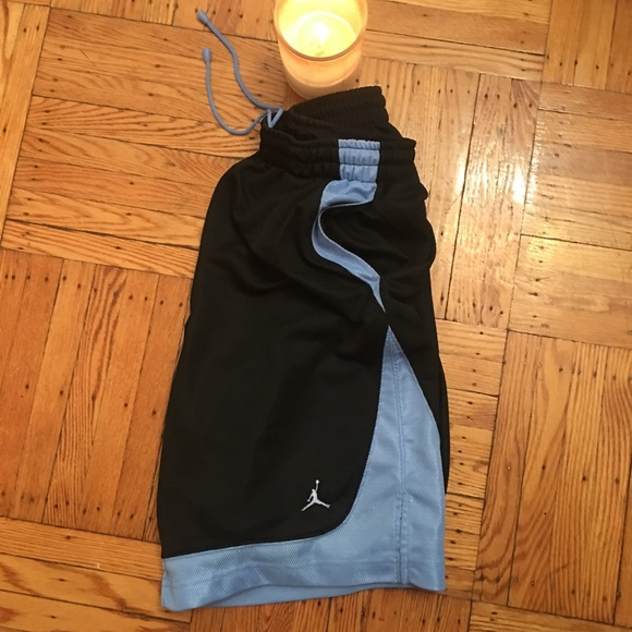 🔥Air Jordan shorts size small - Picture 3 of 8