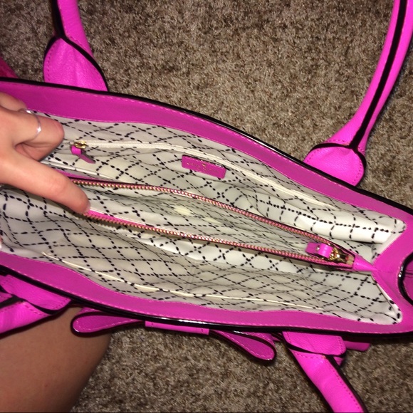 Hot Pink Kate Spade Bow purse (offers welcome!) - Picture 4 of 8