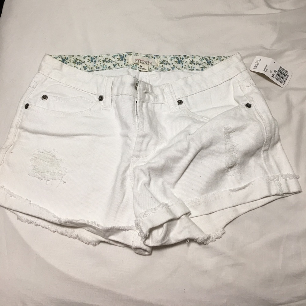 White shorts Forever21