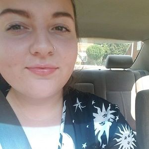 Meet your Posher, Makayla