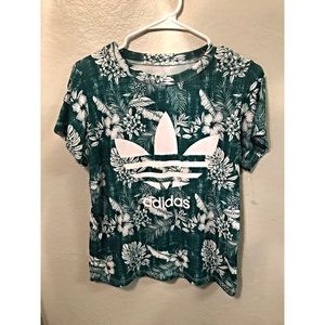 ADIDAS SHORT SLEEVE SIZE SMALL 🌴💚 ADIDAS SHORT SLEEVE SIZE SMALL 🌴💚