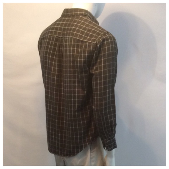 ST JOHN'S BAY Men's Checkered Shirt - Picture 6 of 8