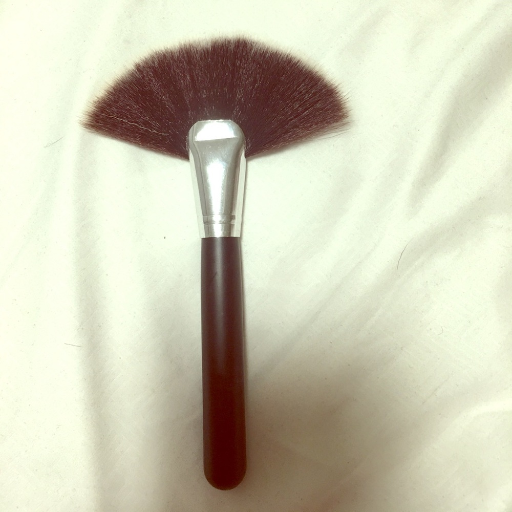 Morphs fan brush brand new