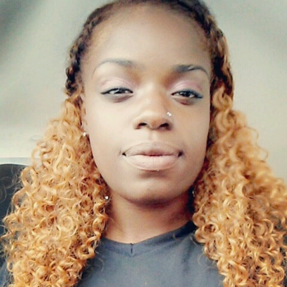 Meet your Posher, Taniesha
