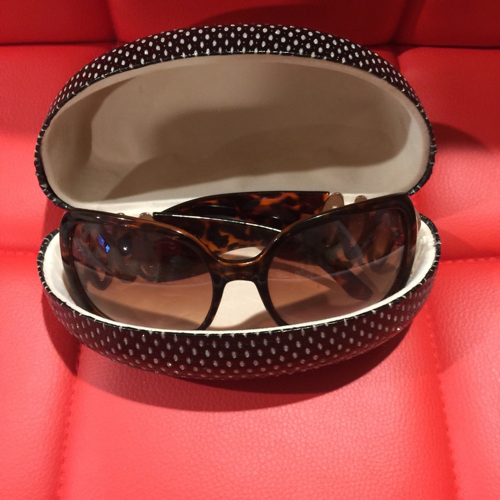 Women sunglasses
