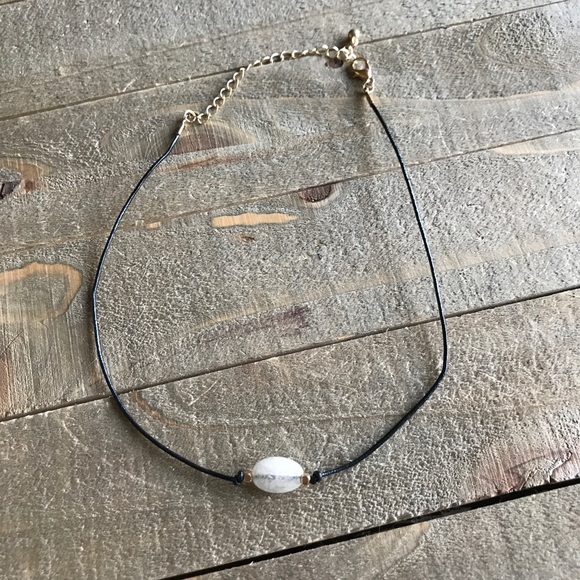 Jewelry - Beautiful Natural Quartz Stone Choker Necklace