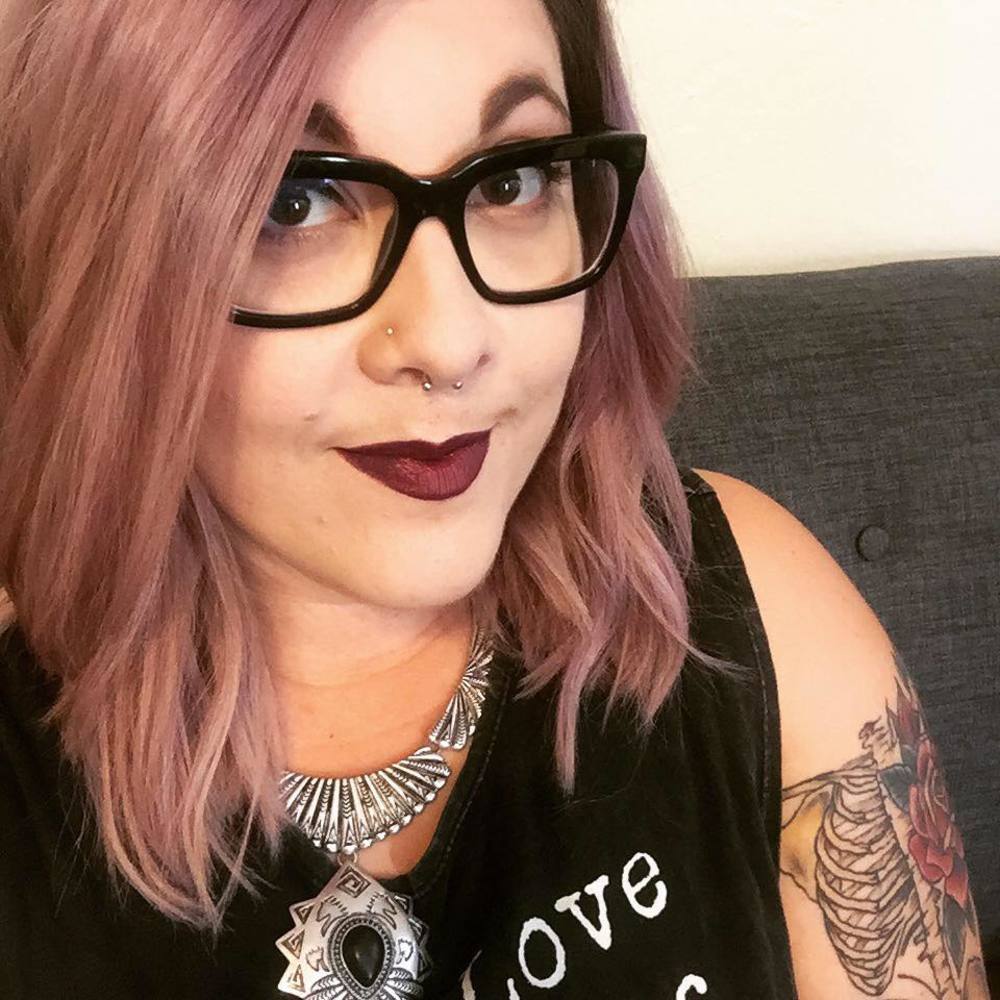 Meet your Posher, Elisha
