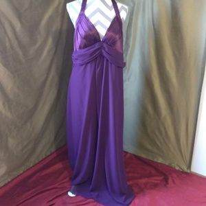 😺 GORGEOUS Vibrant Purple Formal Halter Gown