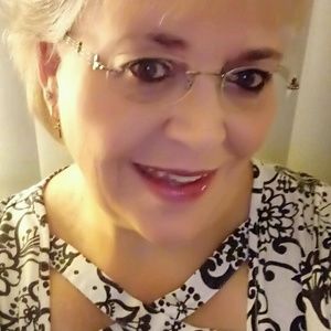 Meet your Posher, Vicky